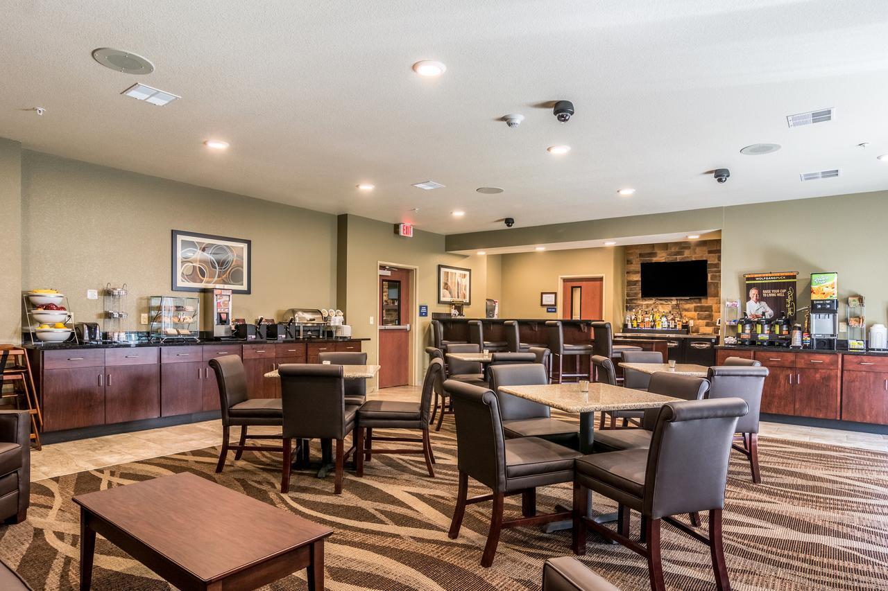 Cobblestone Hotel & Suites - Greenville Экстерьер фото